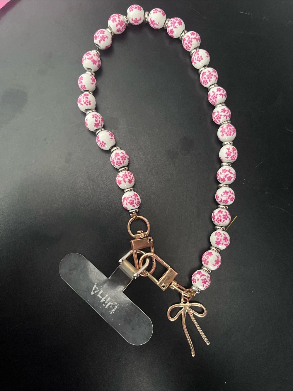 ARTIKL CHINOISERIE BEADS & BOW WRISTLET PHONE STRAP PINK buckle designer - Picture 4 of 4